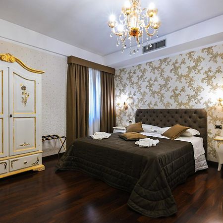 Hotel Mastrodattia Celano Buitenkant foto