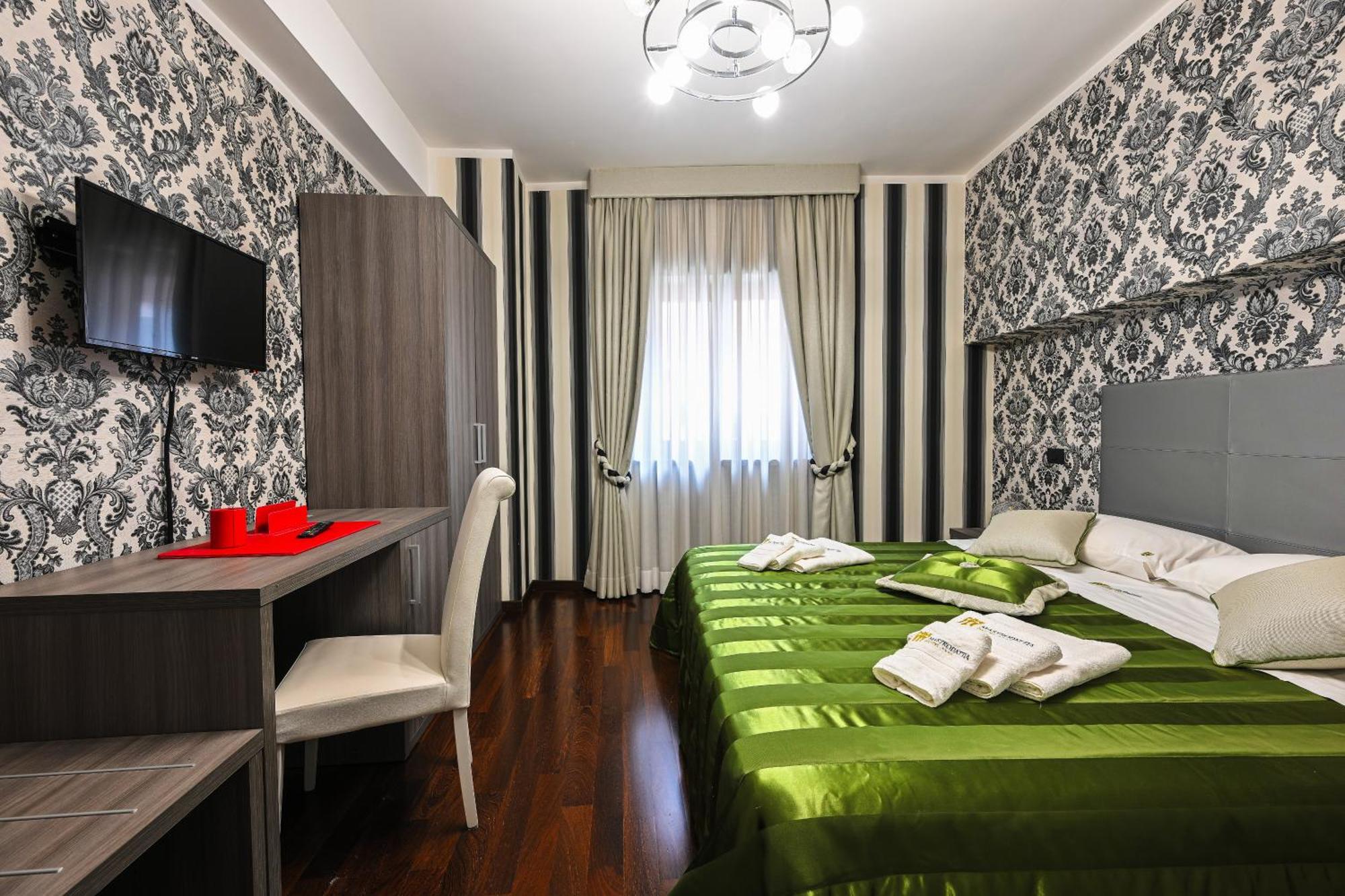 Hotel Mastrodattia Celano Buitenkant foto