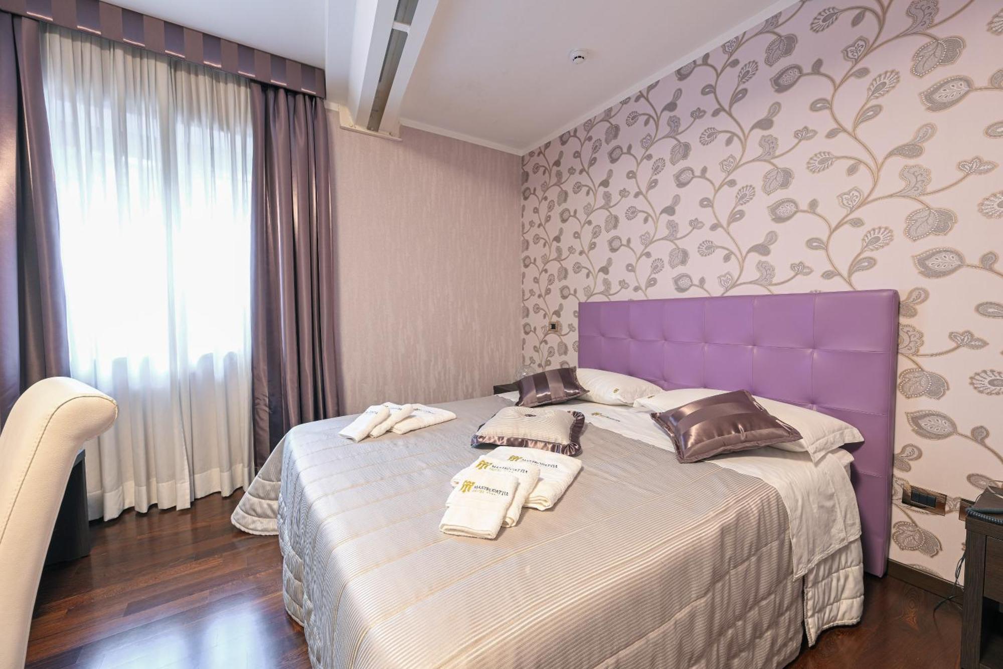 Hotel Mastrodattia Celano Buitenkant foto