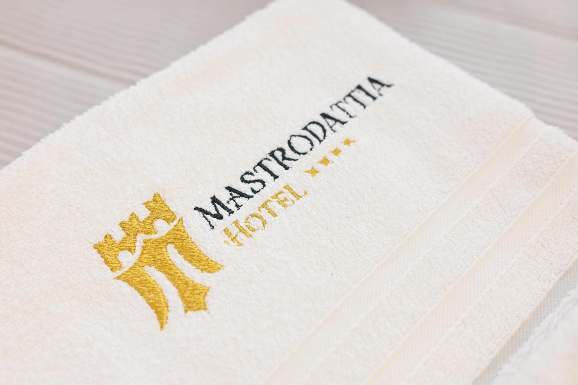 Hotel Mastrodattia Celano Buitenkant foto